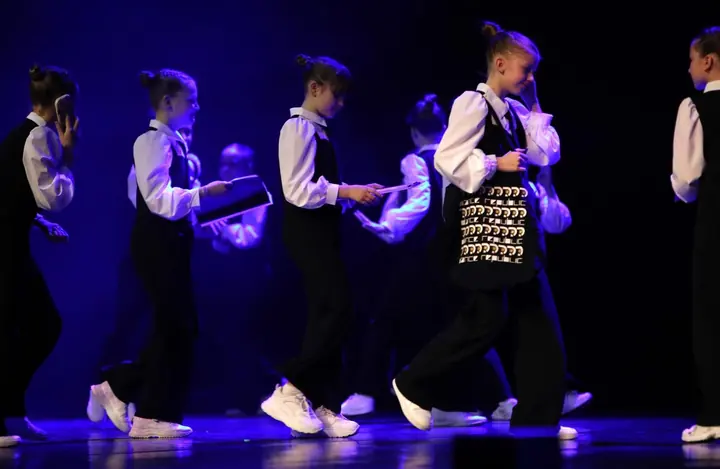 Dance Republicu tantsijad laval